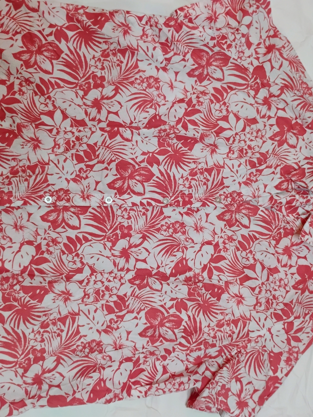 Basic Editions Coral and White Floral Button-Up Blouse